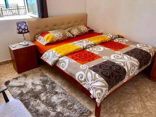 Апартаменты Apartments Zuto Улцинь Апартаменты с 2 спальнями, балконом и видом на море-7