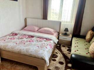Апартаменты Apartments Zuto Улцинь Номер-студио с балконом и видом на море-7