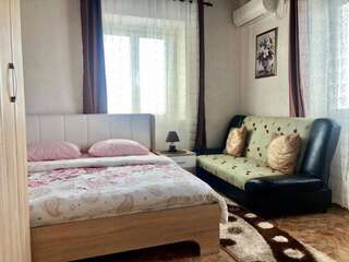 Апартаменты Apartments Zuto Улцинь Номер-студио с балконом и видом на море-40